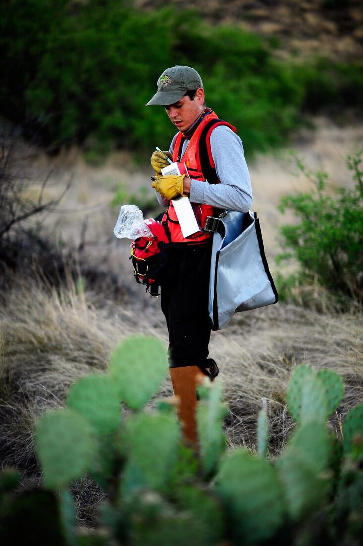 Small-mammal trapping with NEON — labeling a location while picking up a filled trap